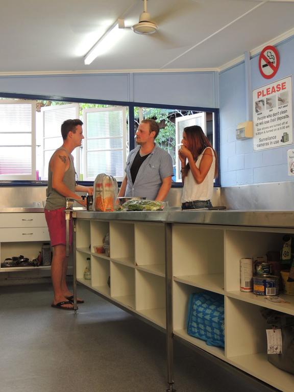Reef Lodge Backpackers Таунсвіль Екстер'єр фото